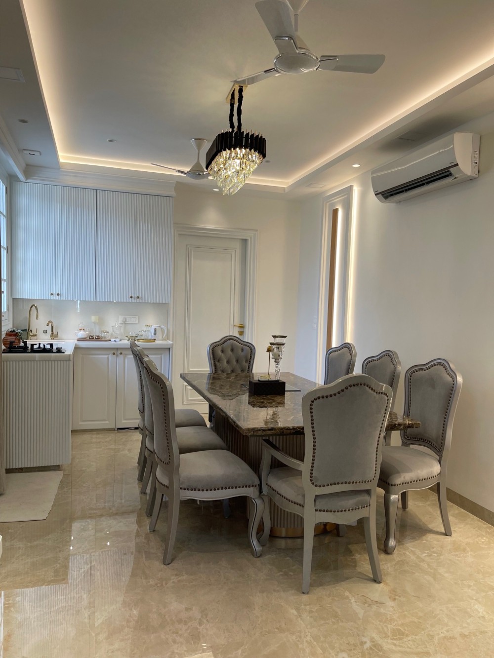 RESIDENTIAL INTERIORS FOR MR. RAVI HASSANI 